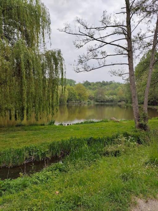 Willa Le Calme A La Source Brechamps Zewnętrze zdjęcie
